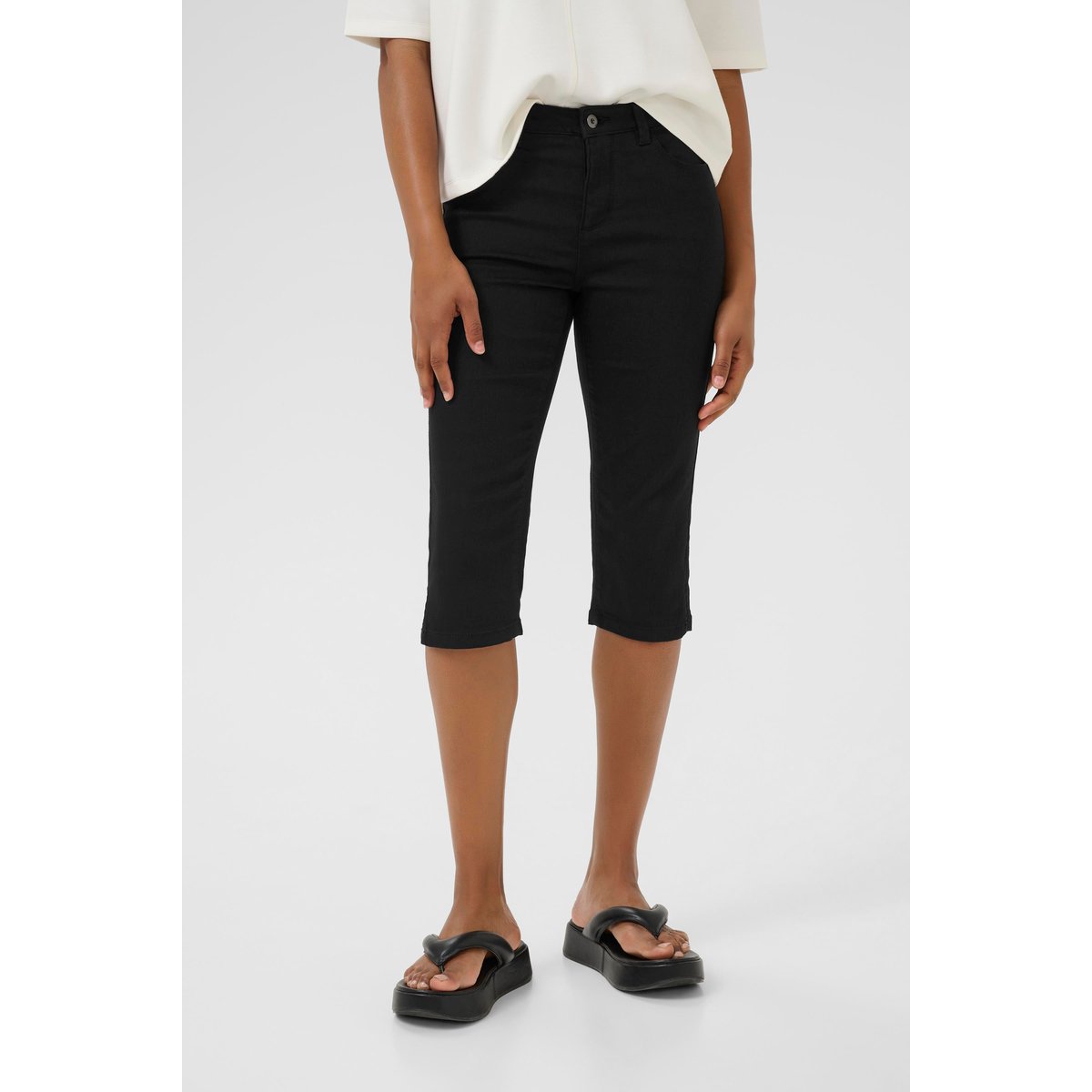 Pantalon capri en jean noir, KAFFE