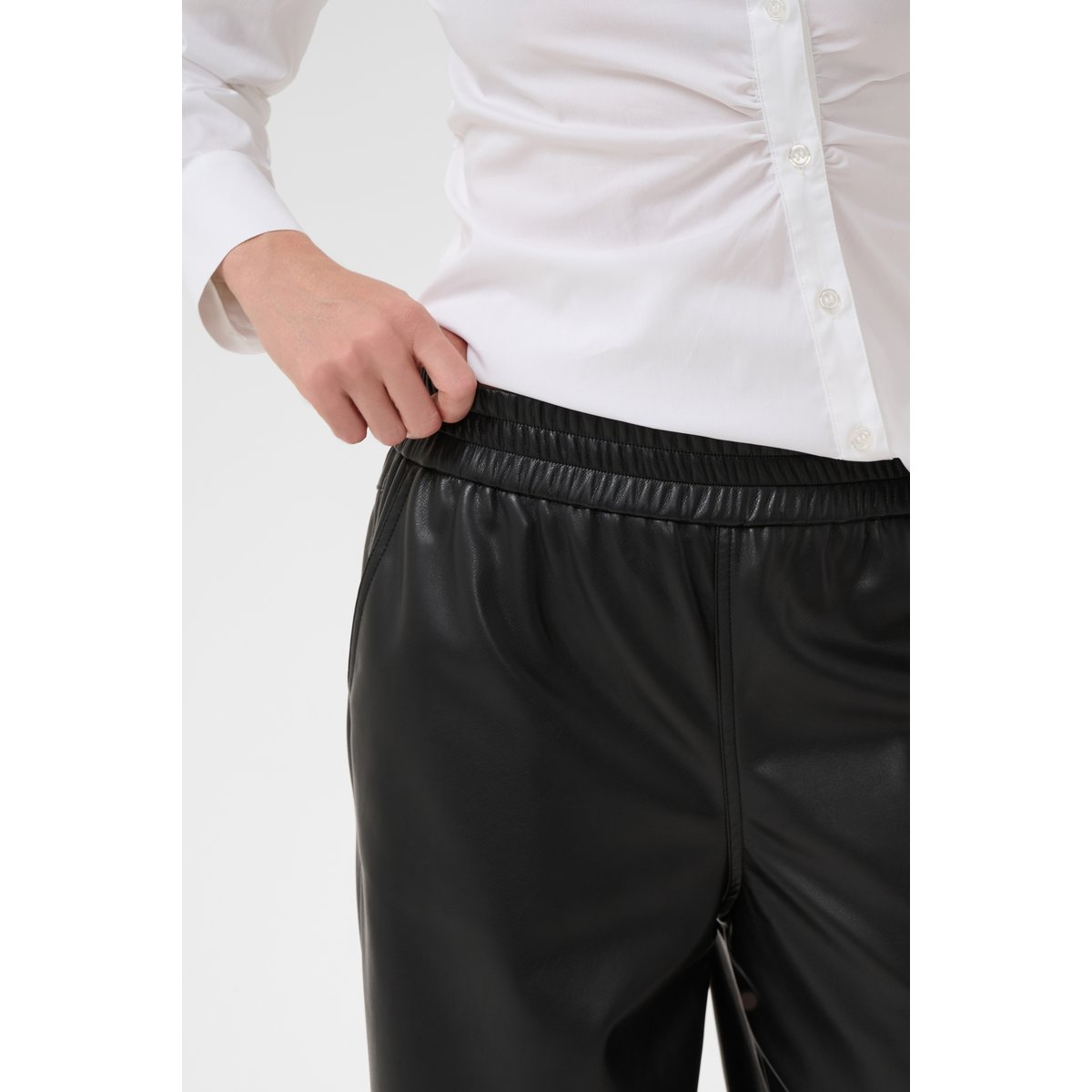 Pantalon noir, KAFFE