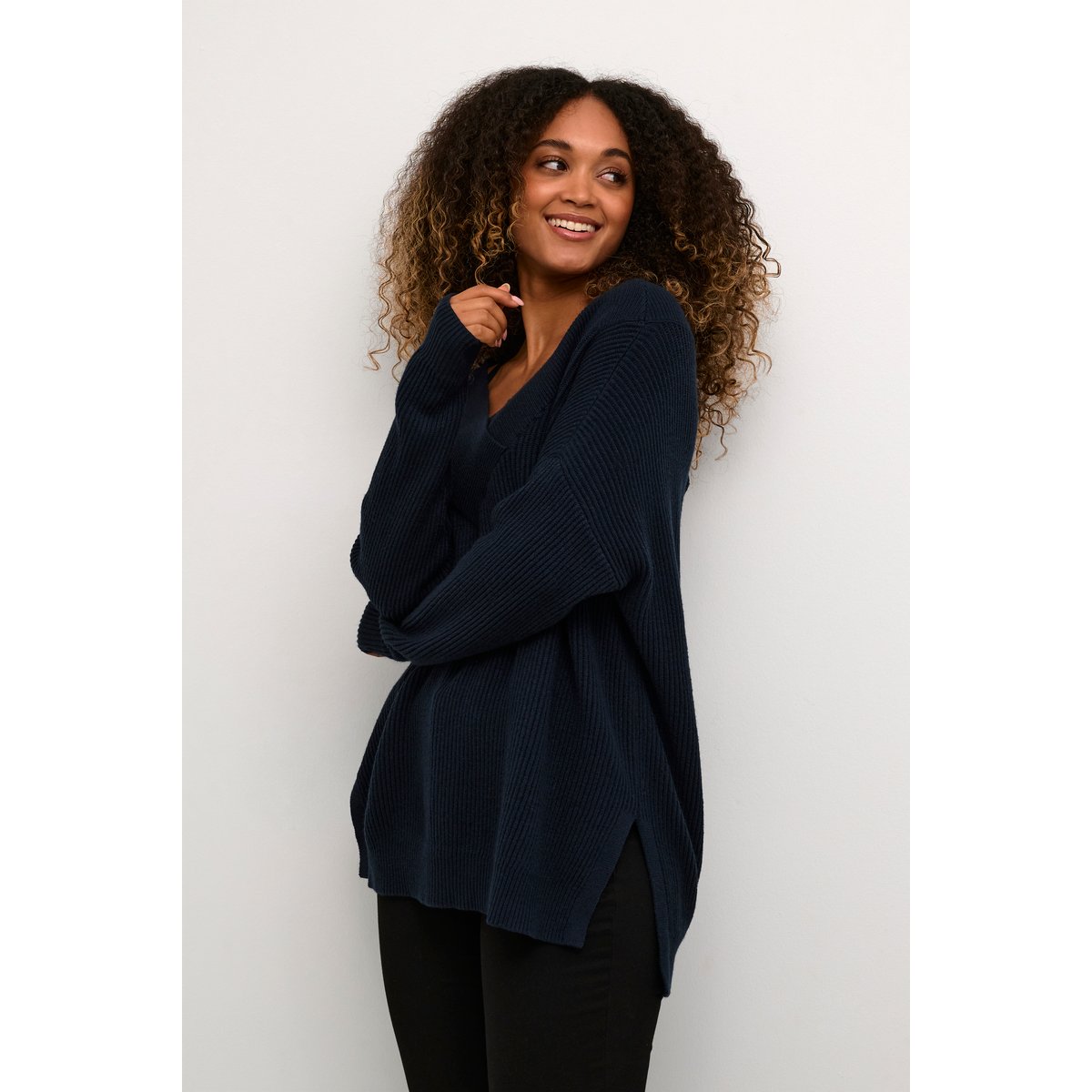 Pullover tricoté bleu salute, CULTURE