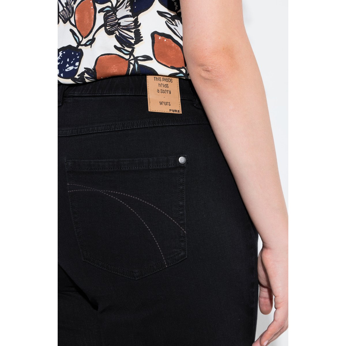 Jean Bootcut Marie en coton bio noir, ULLA POPKEN