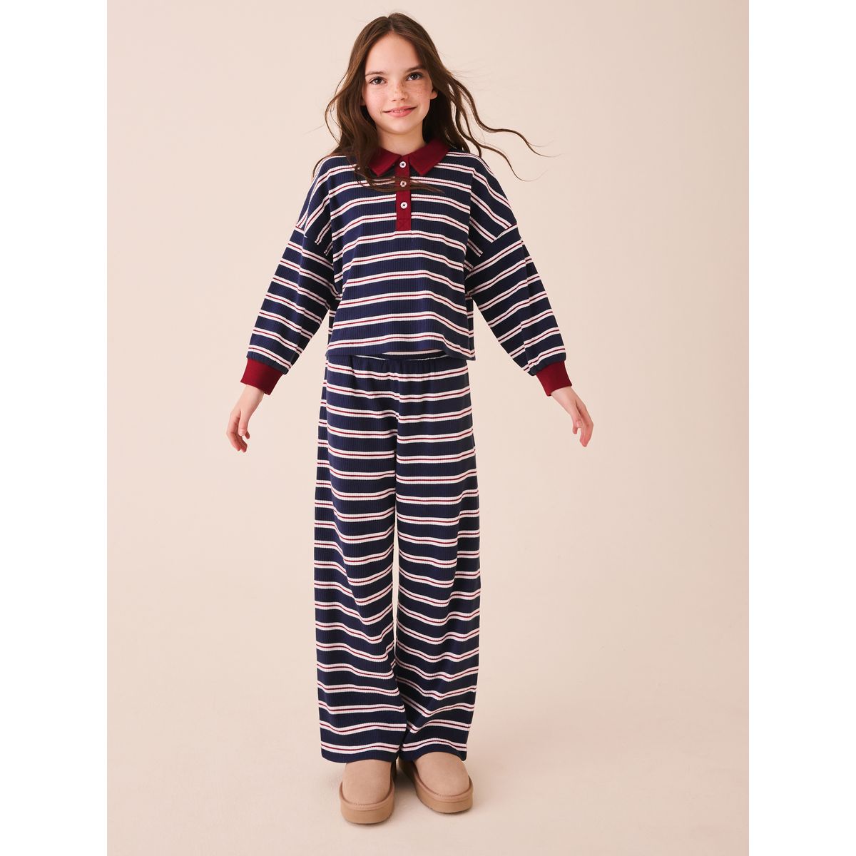 Ensemble haut style rugby et pantalon large bleu marine/rouge, NEXT