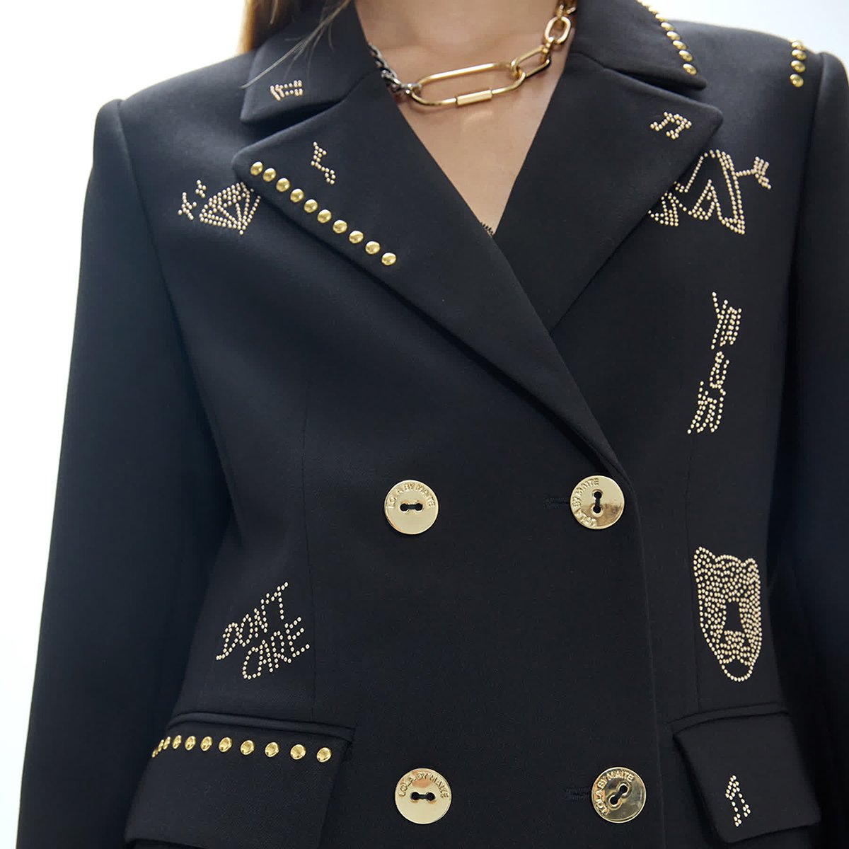 Blazer double boutonnage à clous et strass noir, LOLA CASADEMUNT