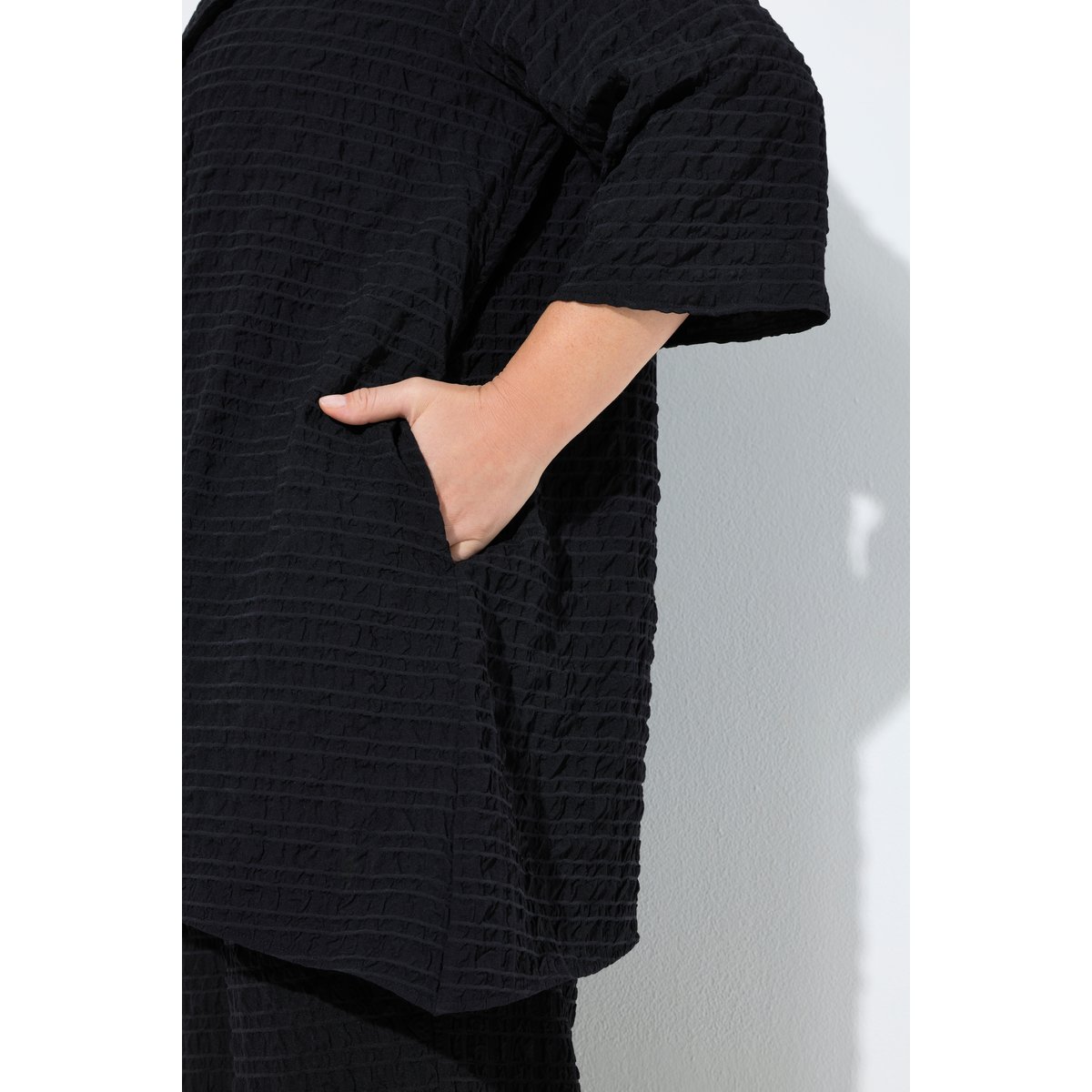Veste col pelle à tarte et manches 3/4 noir, ULLA POPKEN