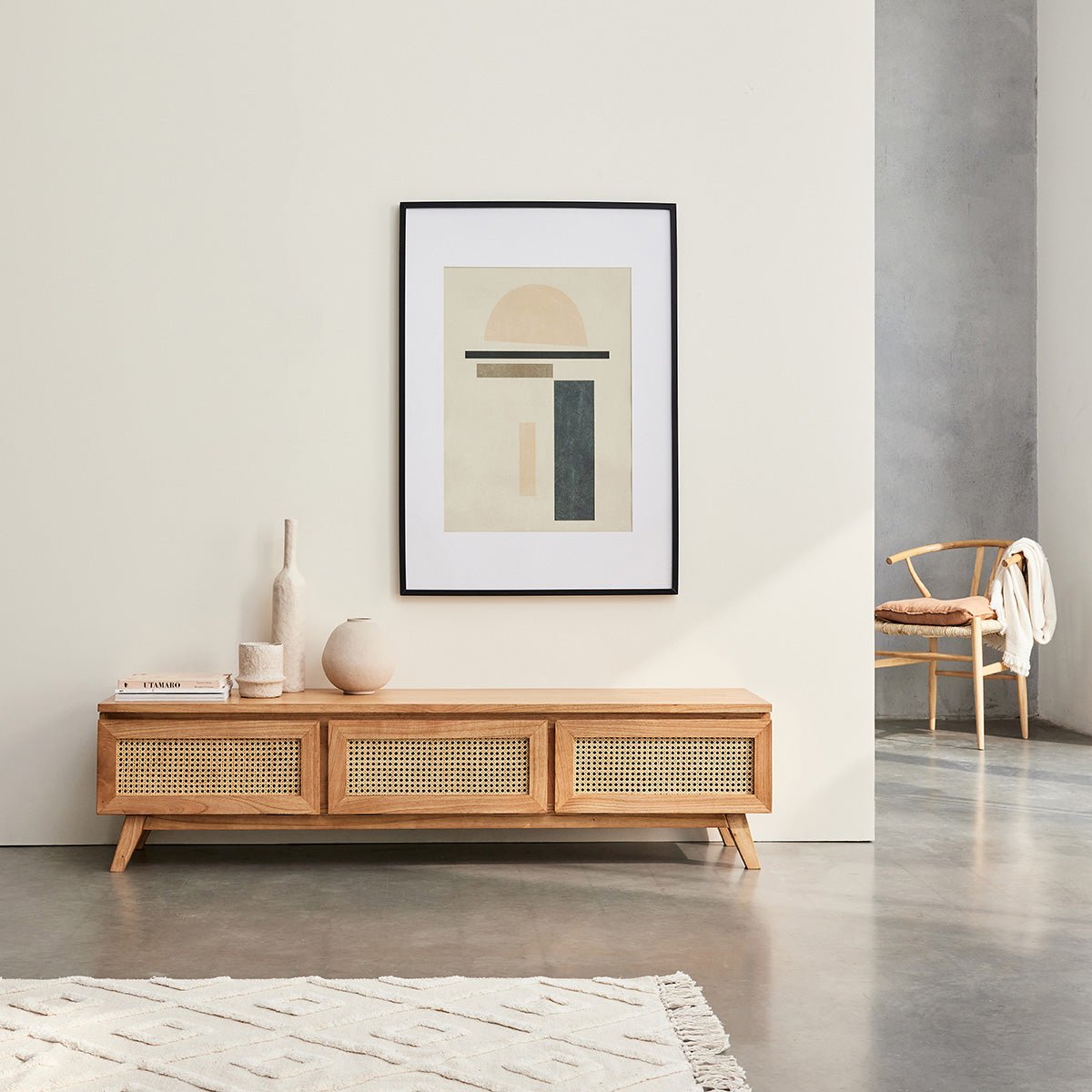 Meuble TV en bois massif et cannage 160 cm ISÉE naturel, BERAH GETAH