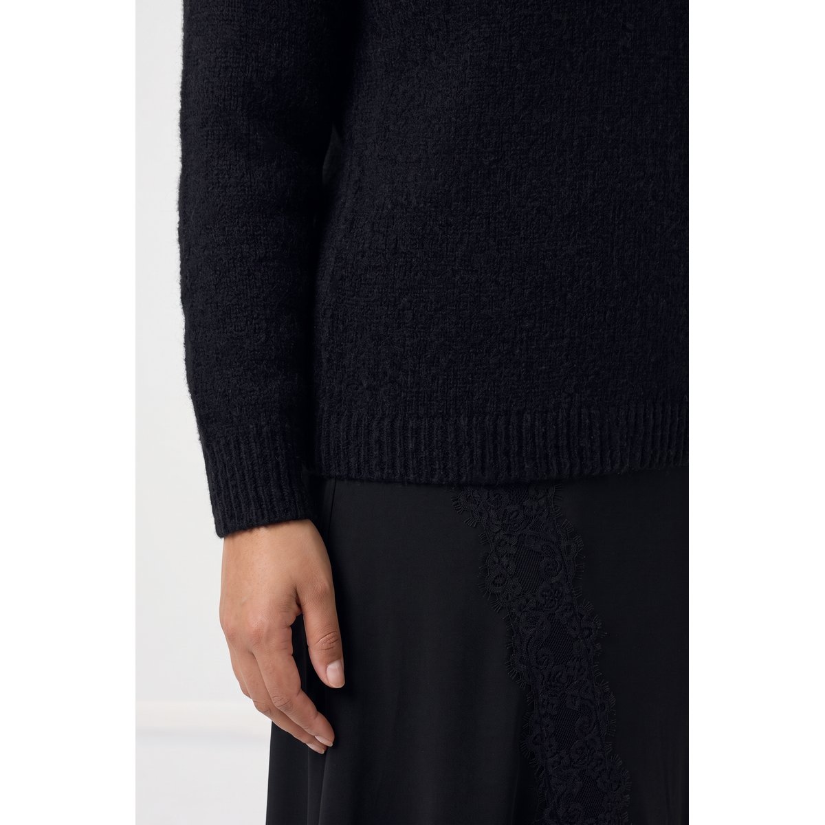 Pull en maille fine, col montant noir, ULLA POPKEN