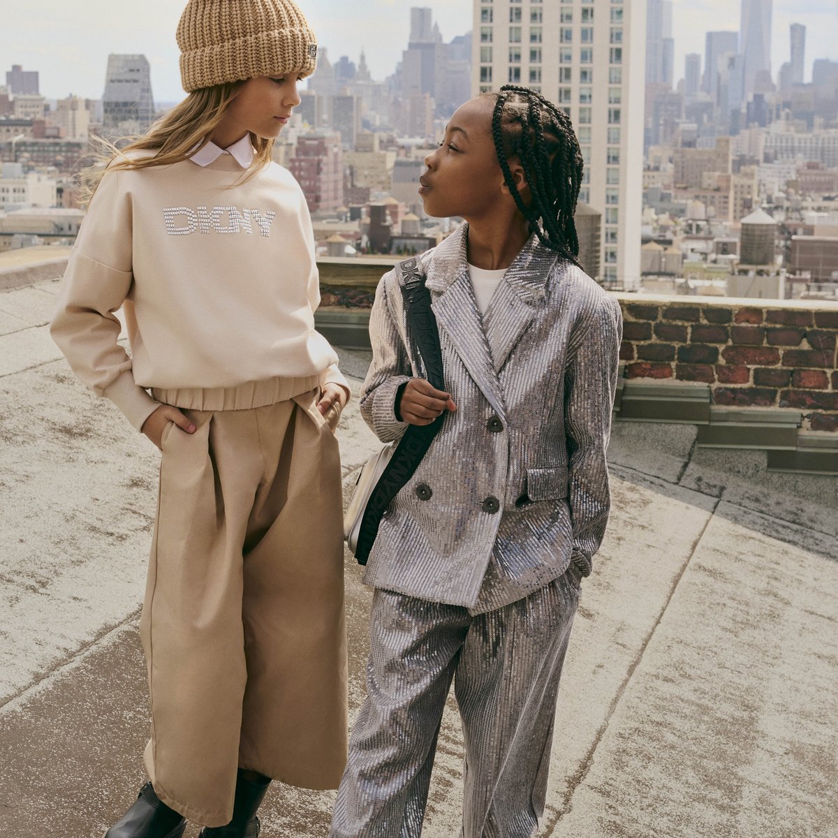 Beanie gres, DKNY