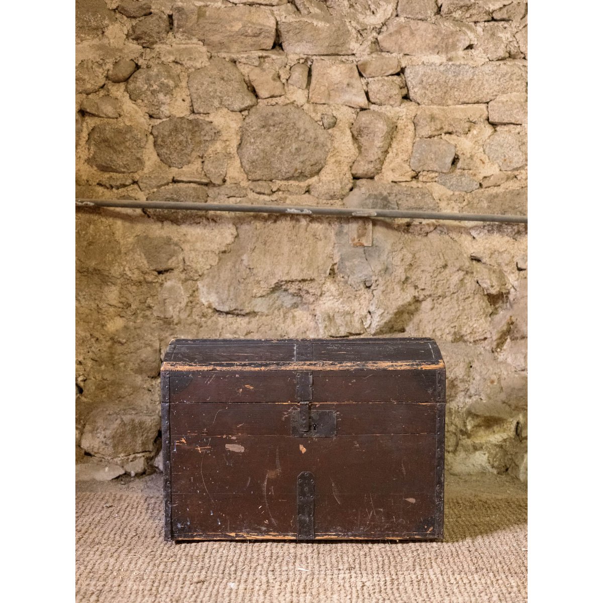 Coffre en bois marron foncé Lucien N°205 - Bon état marron, DEBONGOUT