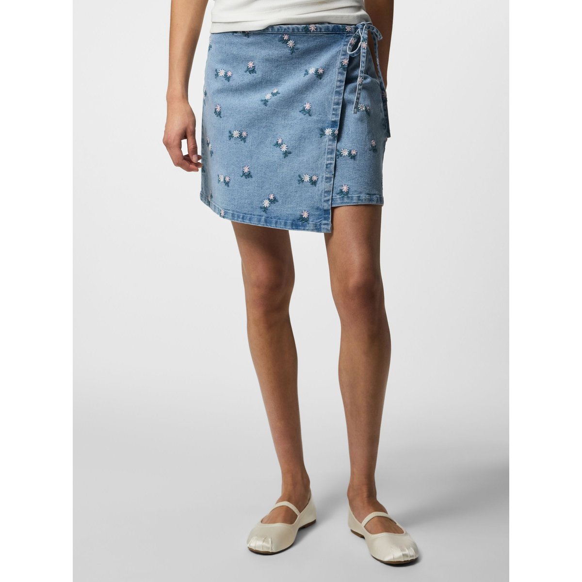 Mini-Jupe bleu - light blue denim1, PIECES