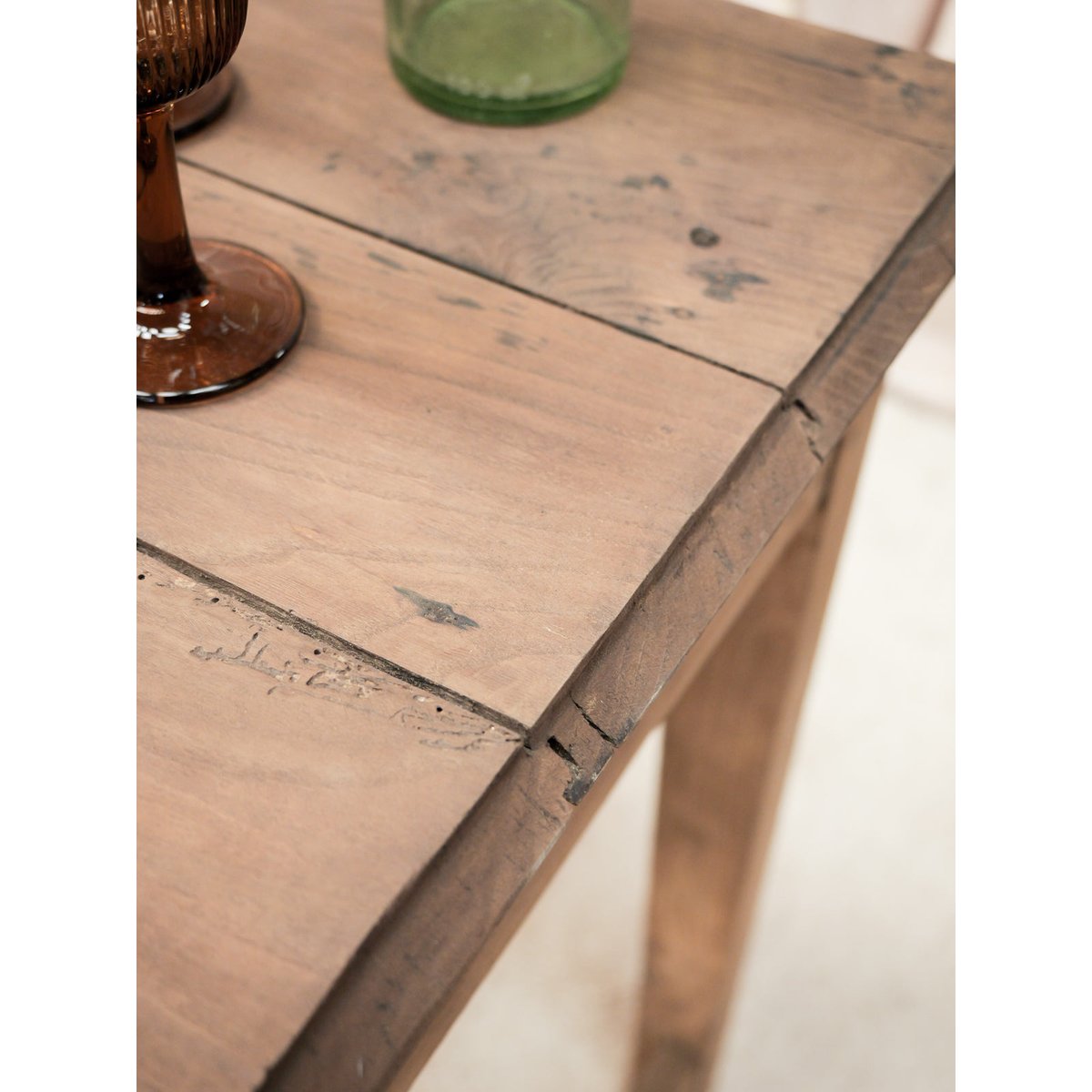 Petite table à manger en bois massif Romy N°1546 - Bon état bois foncé, DEBONGOUT