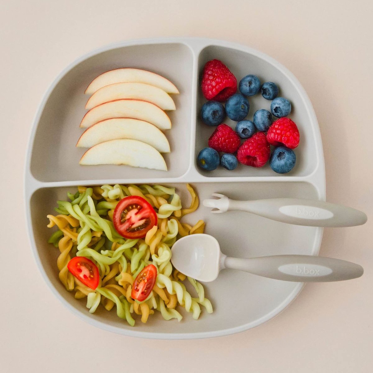 Assiette bébé silicone ventouse avec couvercle beige, B.BOX