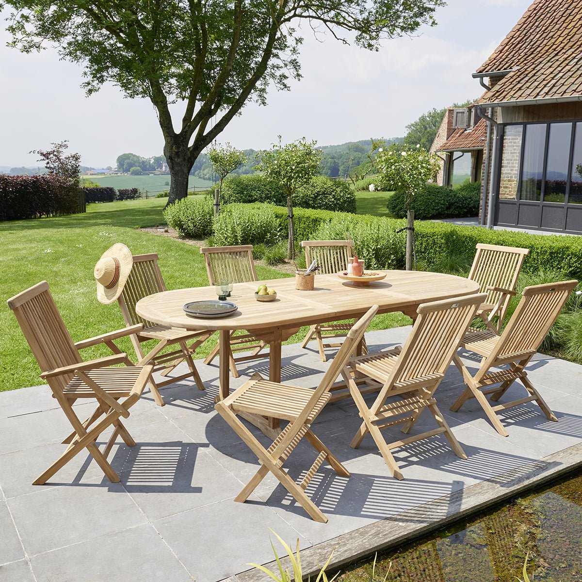 Salon de jardin en teck massif extensible 8/10 places  MIDLAND naturel, BERAH GETAH