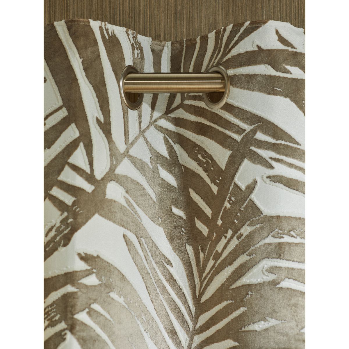 Rideaux doublés à œillets collection luxe champagne naturel, NEXT