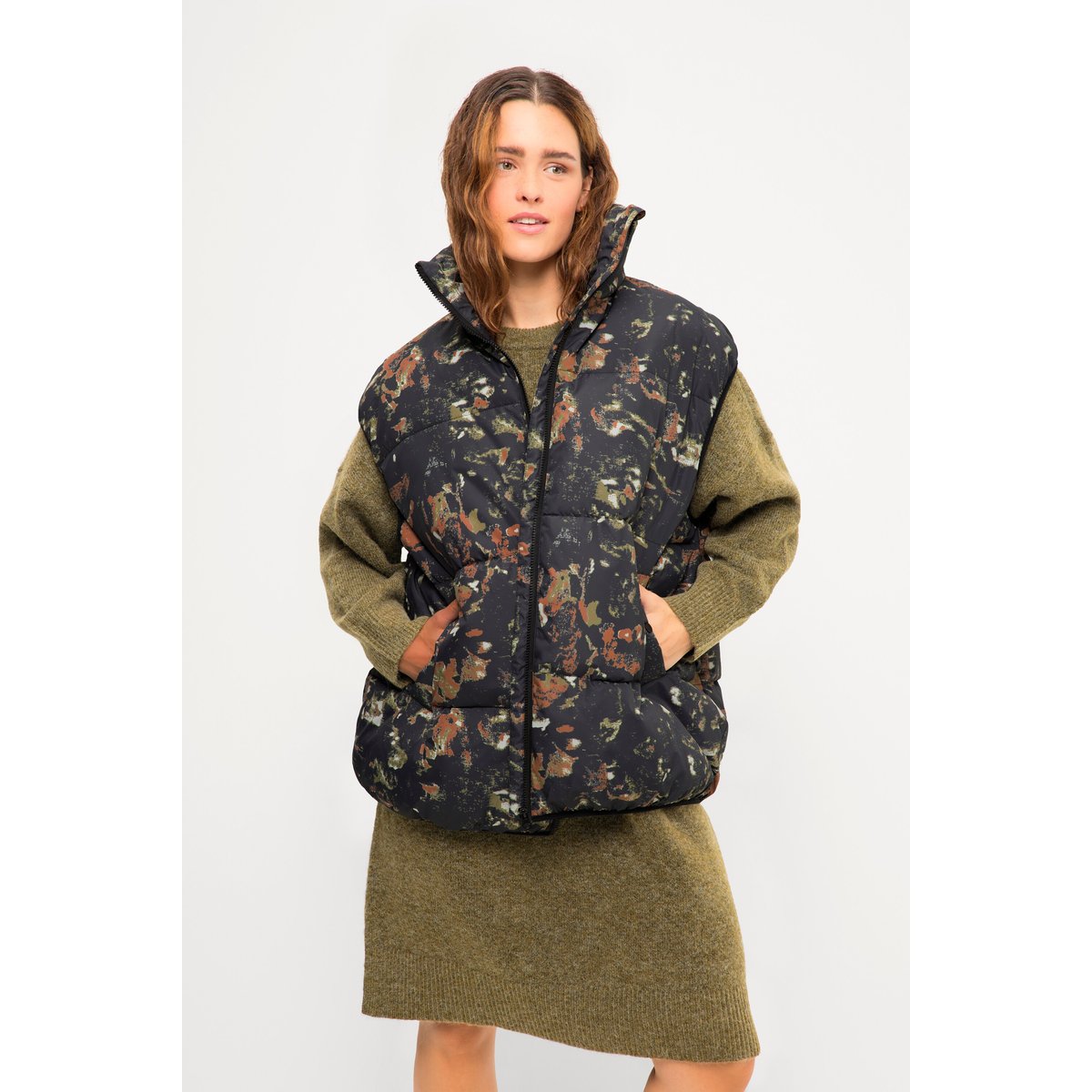 Gilet matelassé oversize noir, STUDIO UNTOLD