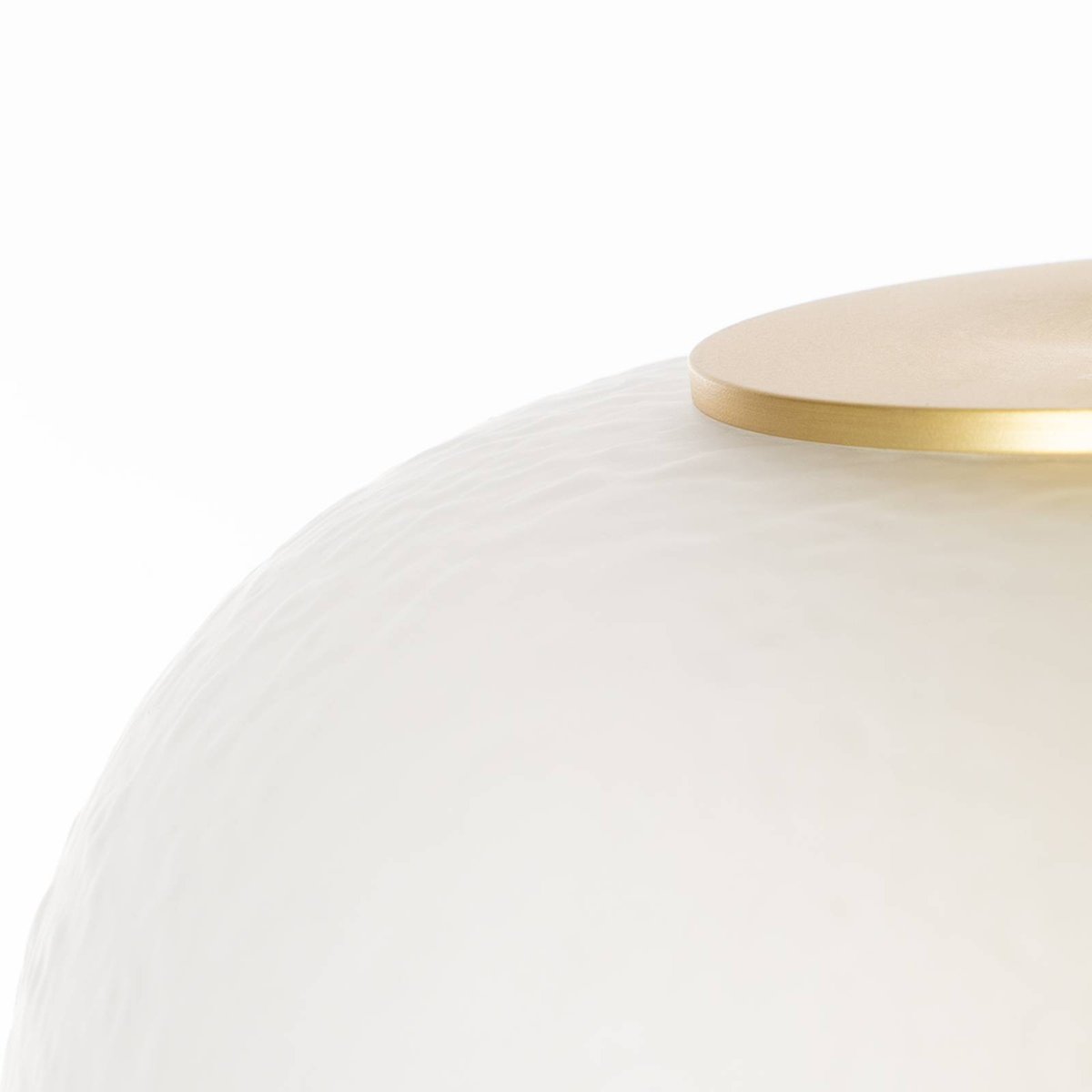 Suspension en métal design, Taylan laiton, blanc sable, LUCANDE