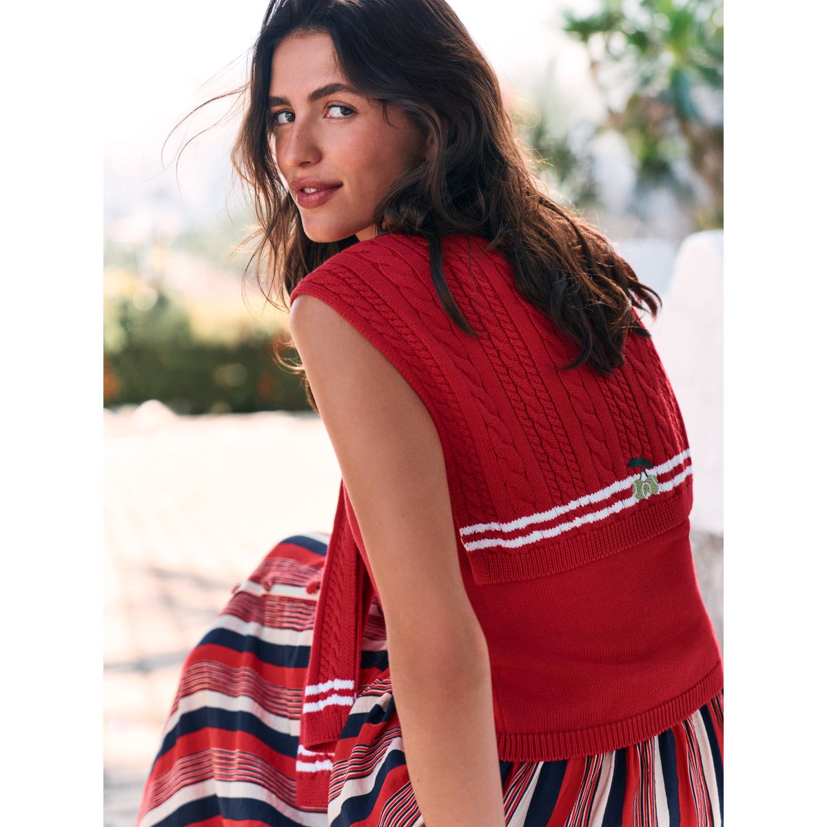 Pull sans manches effet foulard rouge, NEXT