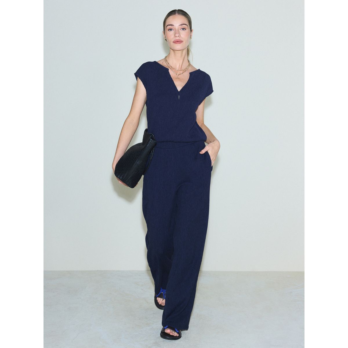 Pantalon texturé coupe large bleu marine, NEXT