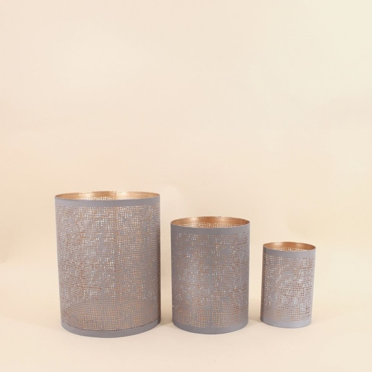 Set de 3 lanternes perforées en métal doré, ORNAMI