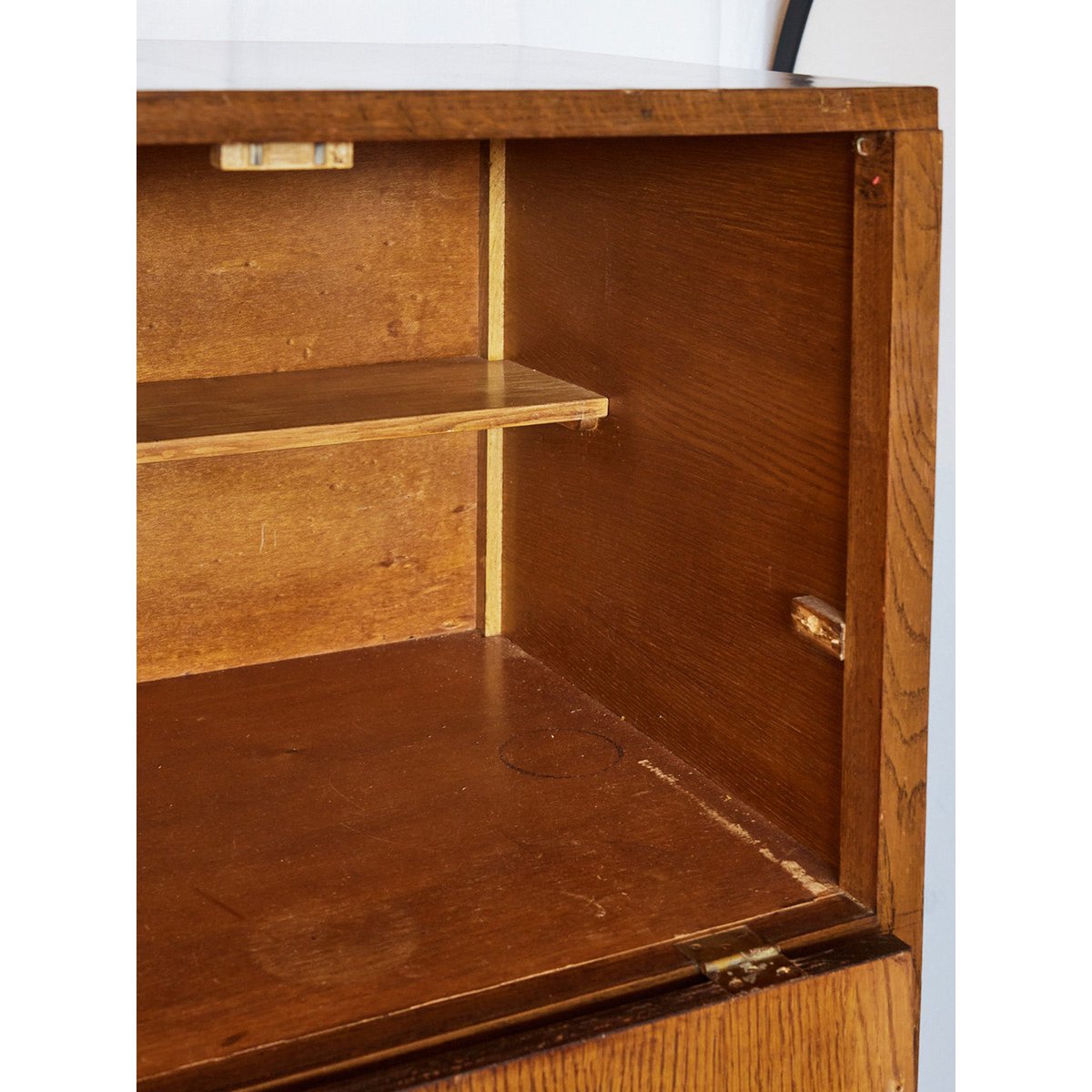 Grand buffet en bois Gilbert N°1719 - Bon état bois foncé, DEBONGOUT