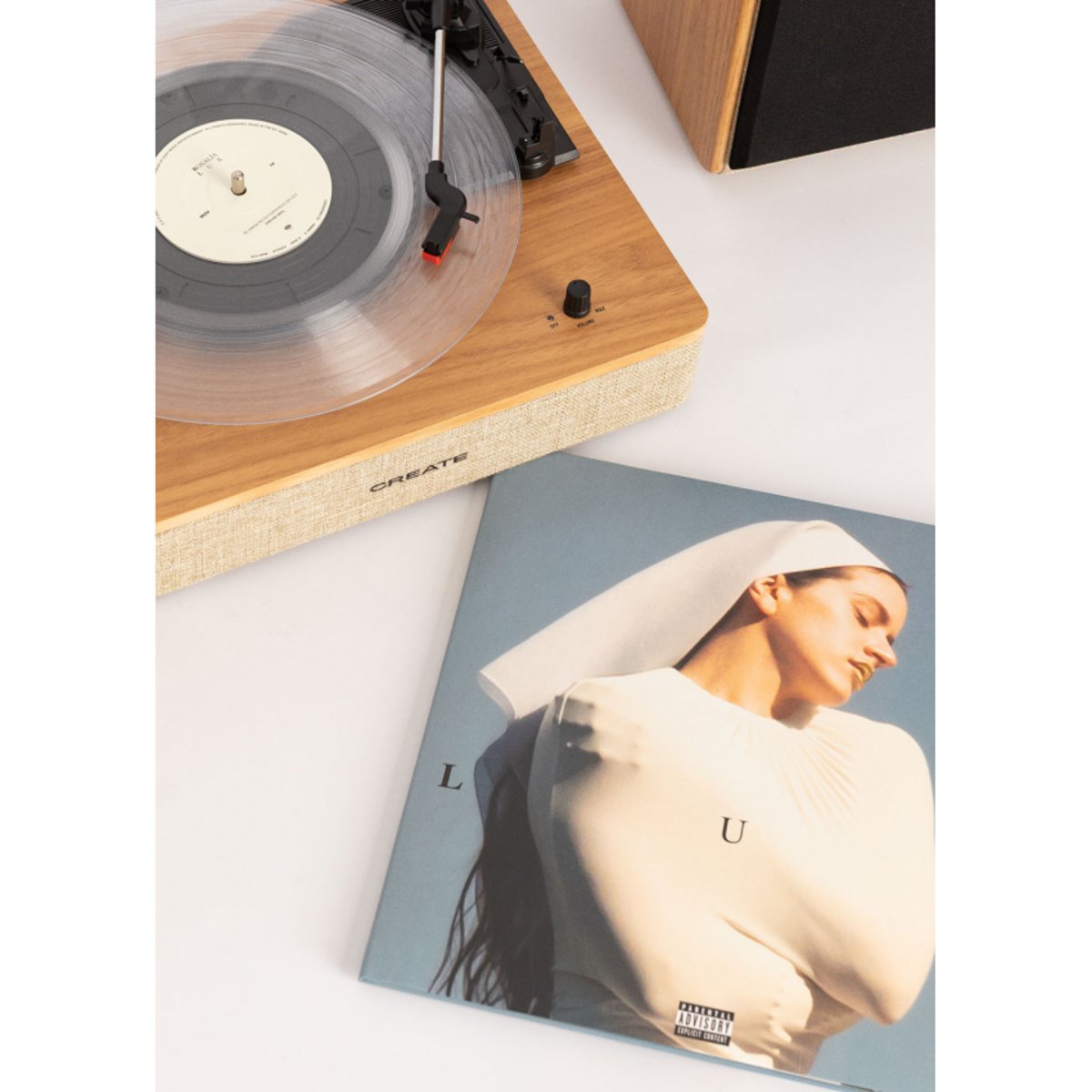 vinyle LUX de Rosalía + tourne-disque bois clair, CREATE