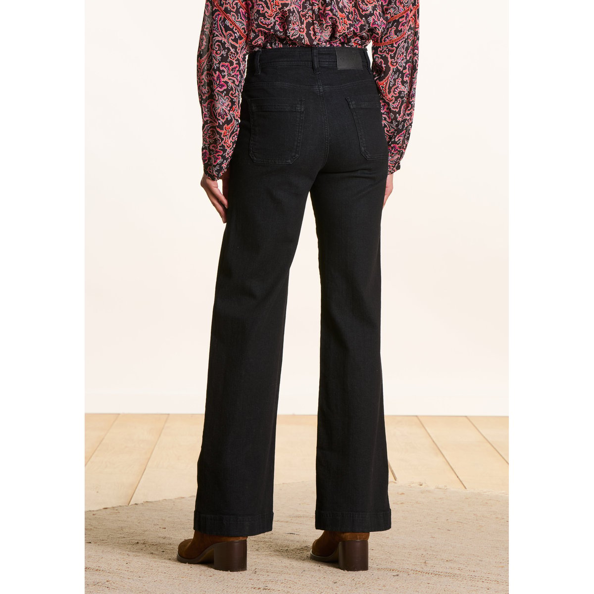Jean large en coton biologique dark black, LA FEE MARABOUTEE