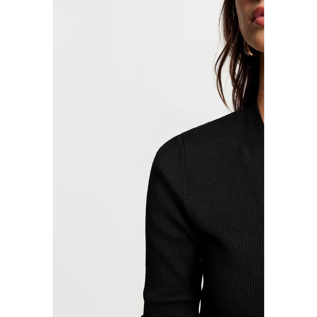 Jersey de punto fino con cuello de diseño cruzado negro, MORGAN