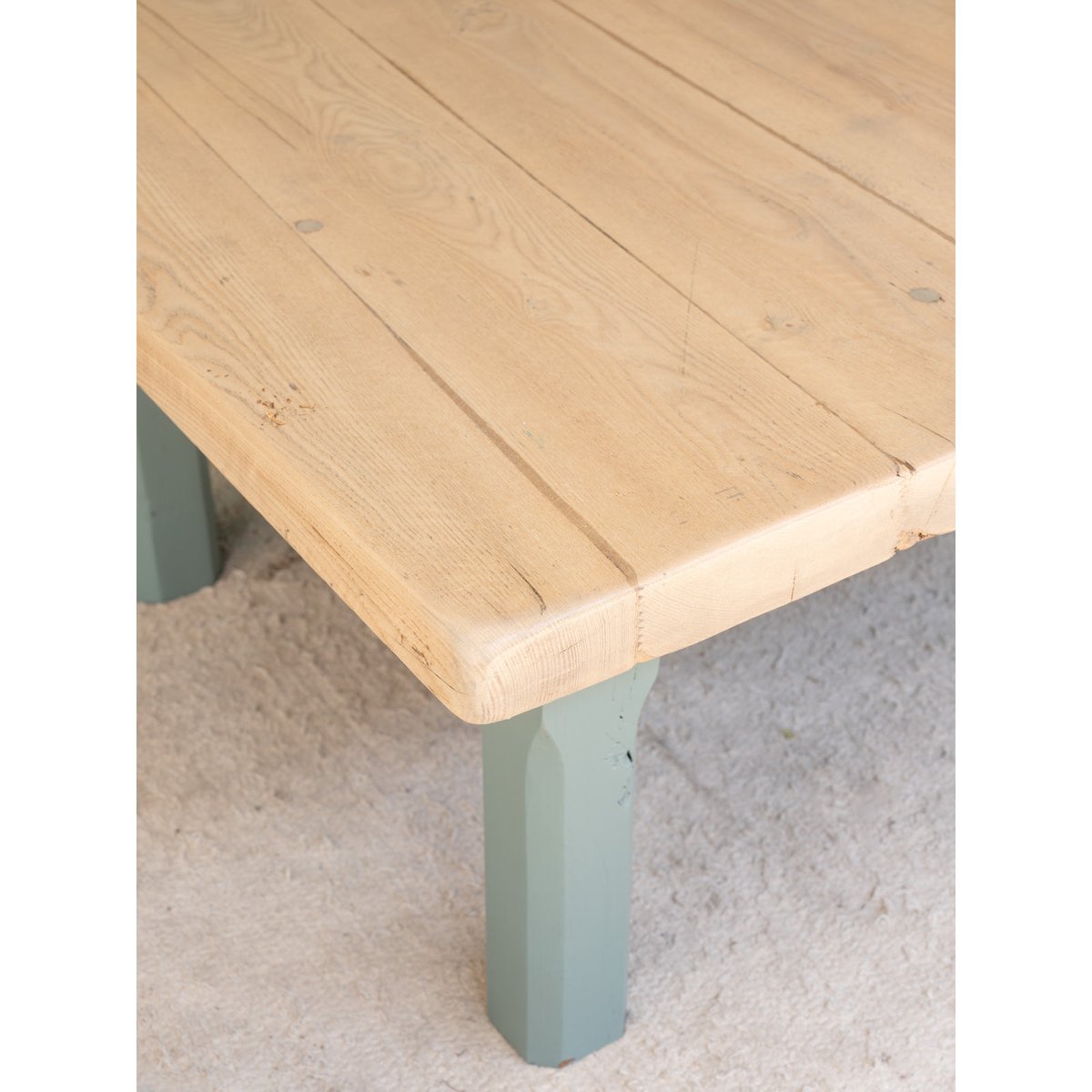 Table basse en bois vert d'eau Léonie N°1065 - Bon état bois clair, DEBONGOUT