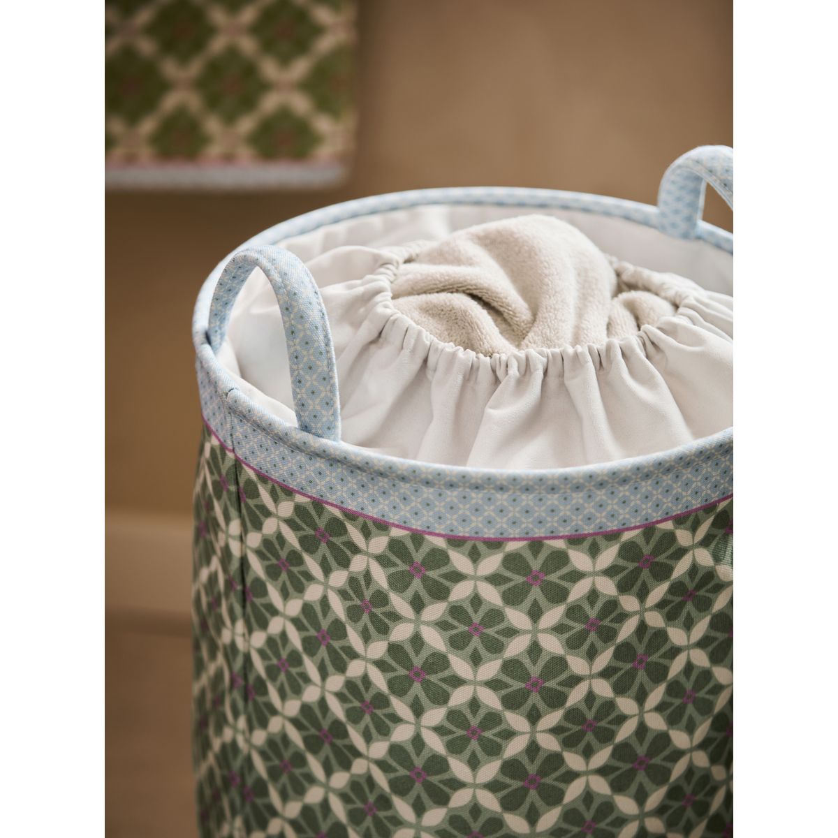 Panier à linge motif mosaïque vert, NEXT