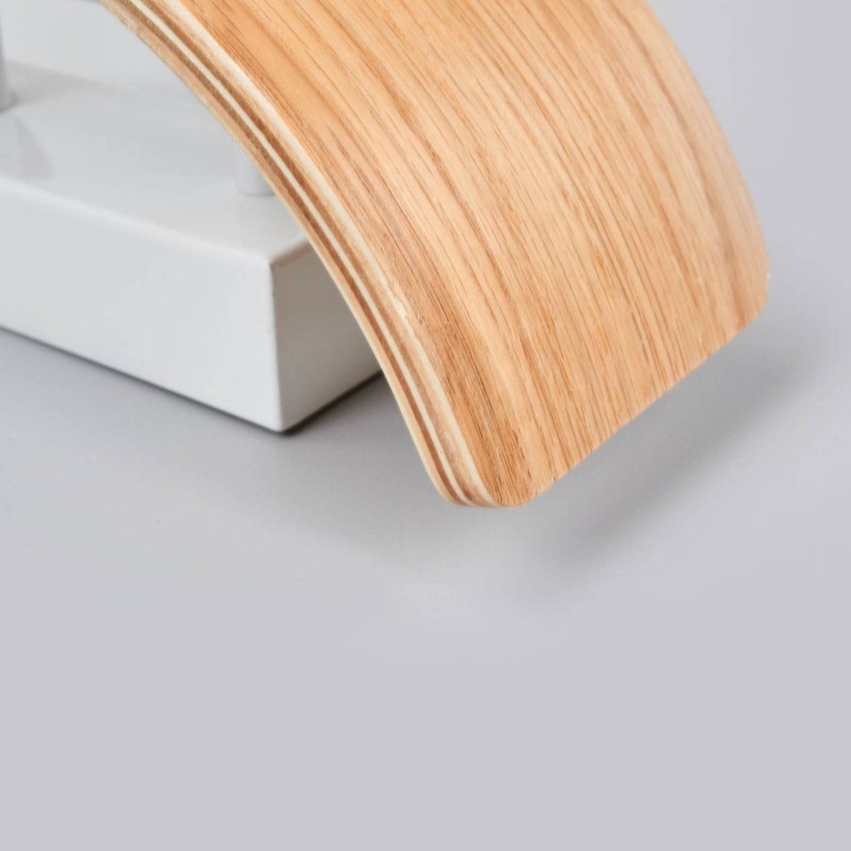 Applique en bois moderneLED, Rafailia bois foncé, LINDBY
