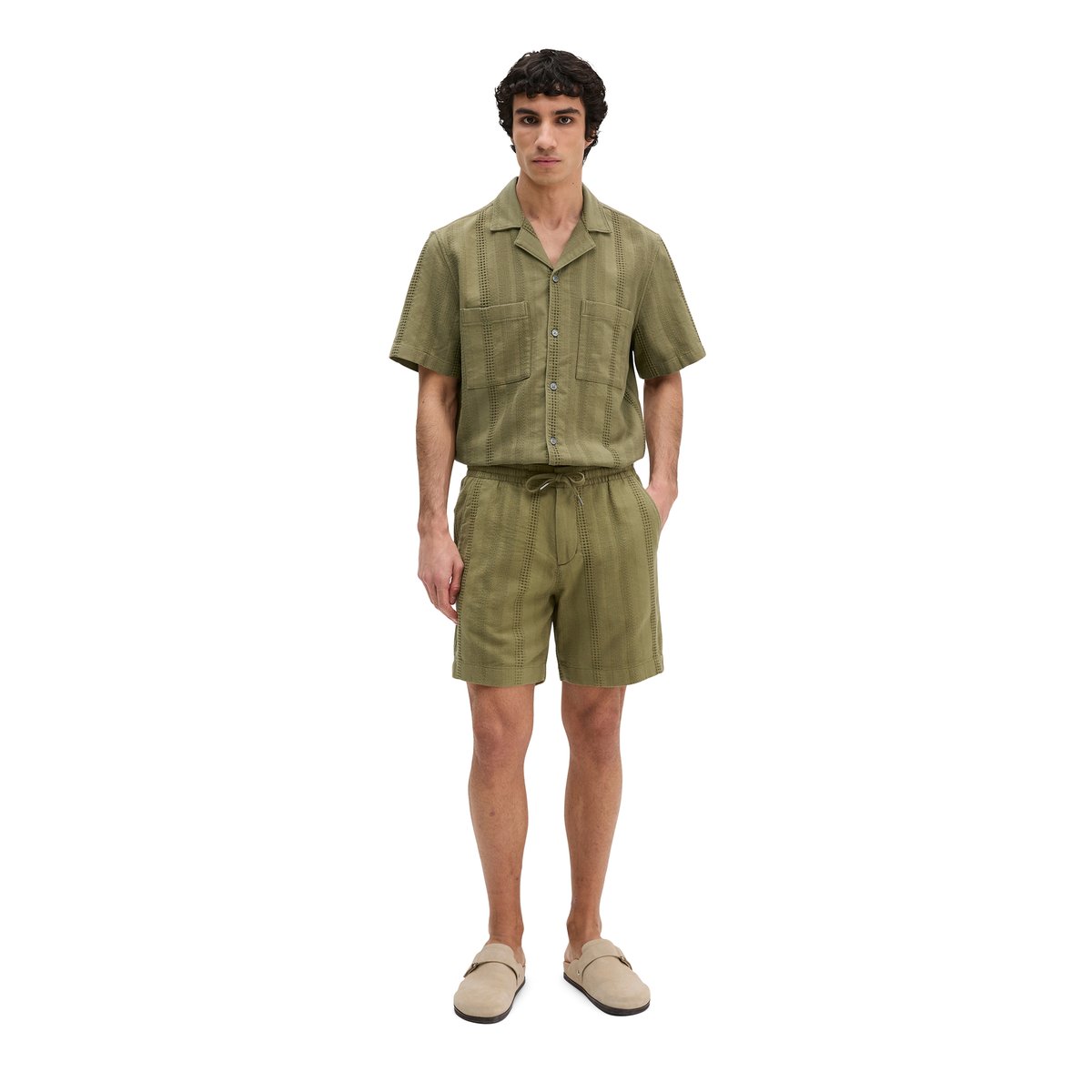 Short modèle Arik Jogger avec mélange de structures jacquard vert foncé, MARC O'POLO