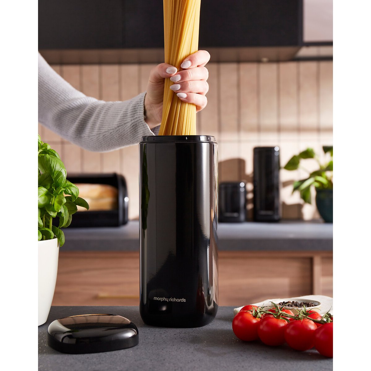 Set of 2 Equip Large Storage Canisters black, MORPHY RICHARDS