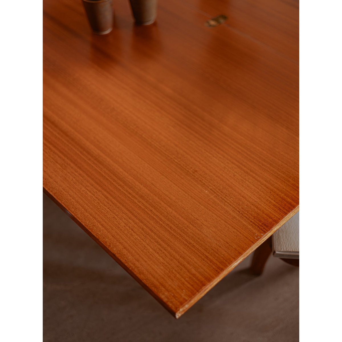 Table basse à système en bois Léonie N°837 - Bon état bois foncé, DEBONGOUT