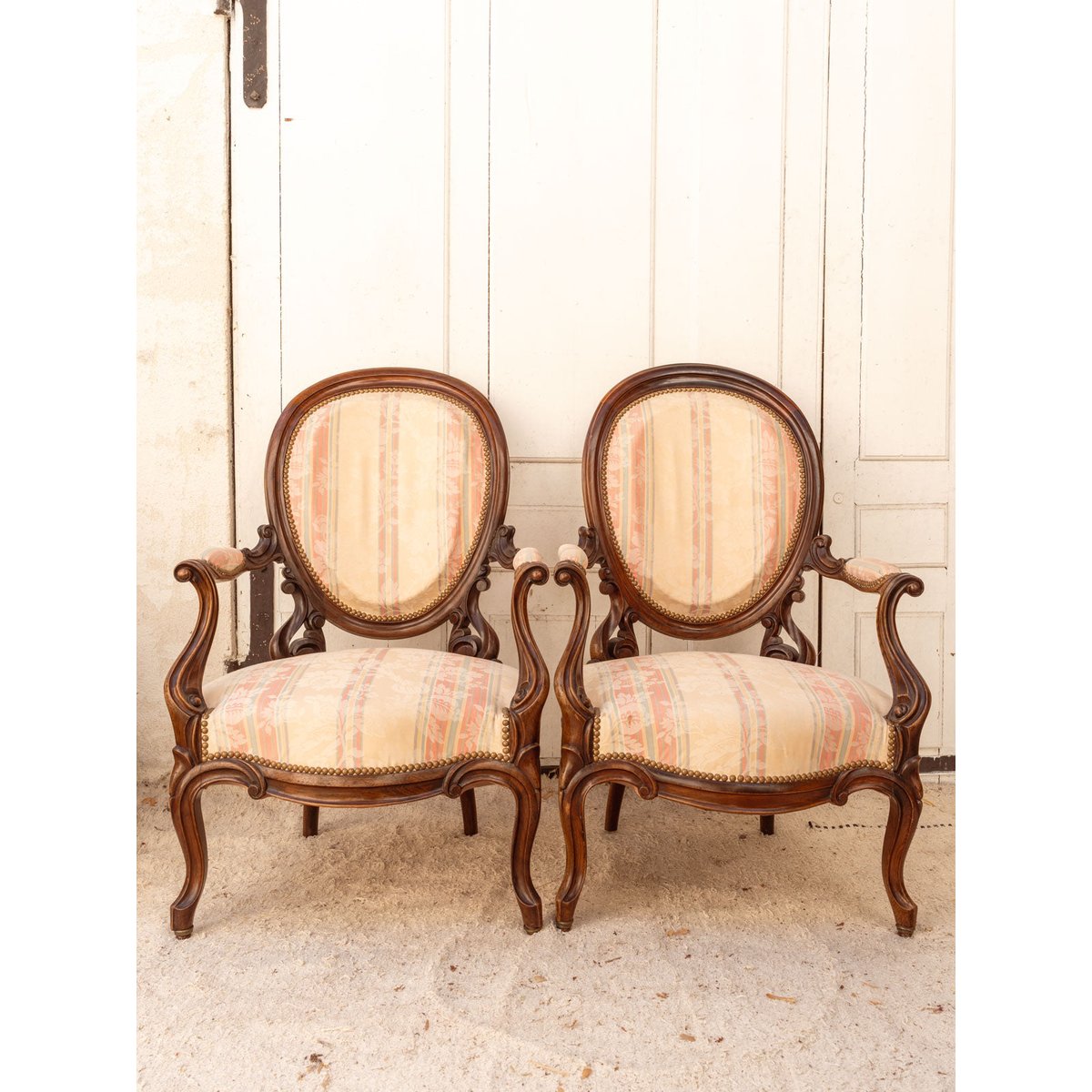 Paire de fauteuils Napoléon III en bois Ernest N°1487 - Bon état bois foncé, DEBONGOUT