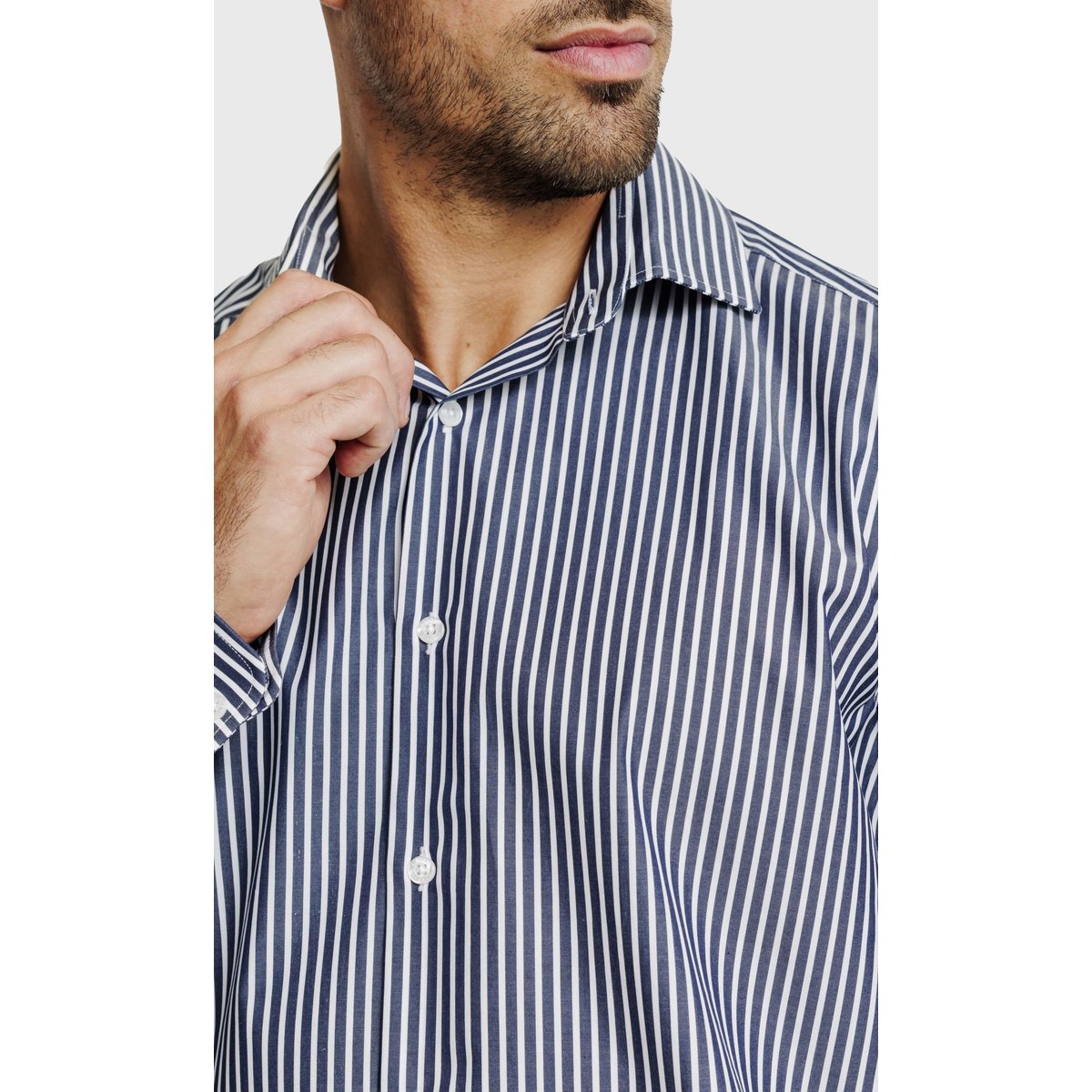 Chemise Regular fit double retors à rayures bleu marine, ACROSS