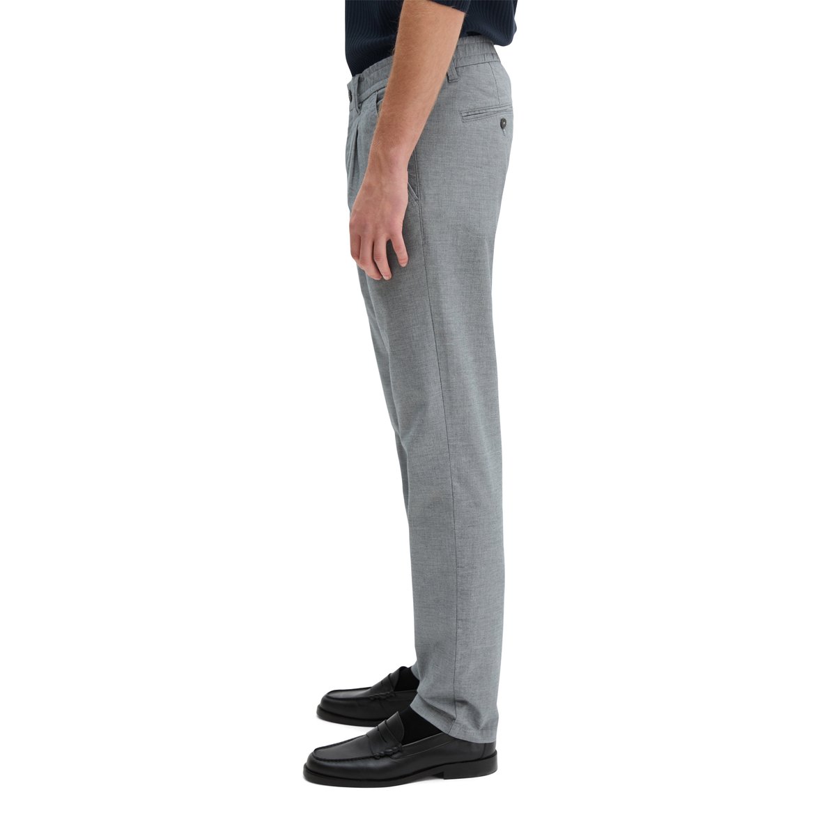 Chino modèle Stig Jogger pleats shaped avec détails de plis bleu clair, MARC O'POLO