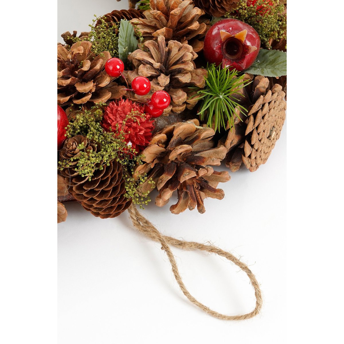 Couronne de Noël avec pommes de pin LANDON brun, MICA DECORATIONS