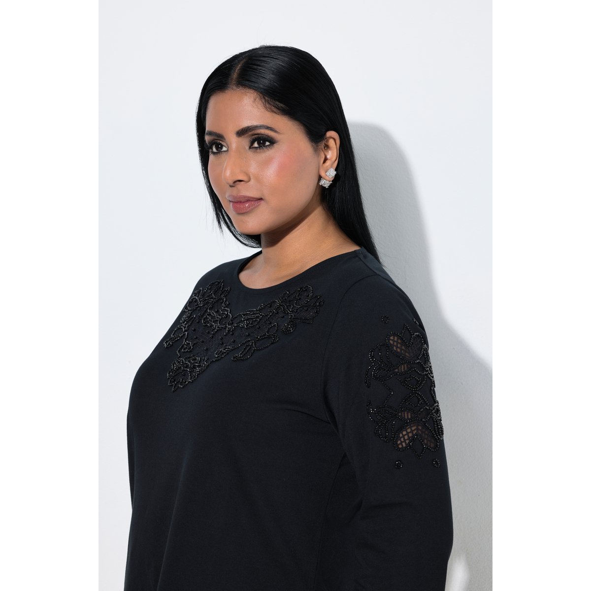 T-shirt avec broderie ajourée noir, ULLA POPKEN