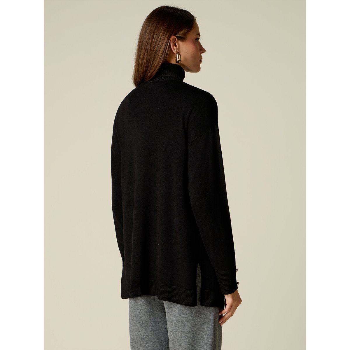 Cardigan long noir, OLTRE