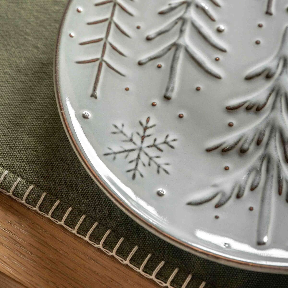 Set of 4 Woodland Tree Dessert Plates grey, ÉDITÉ