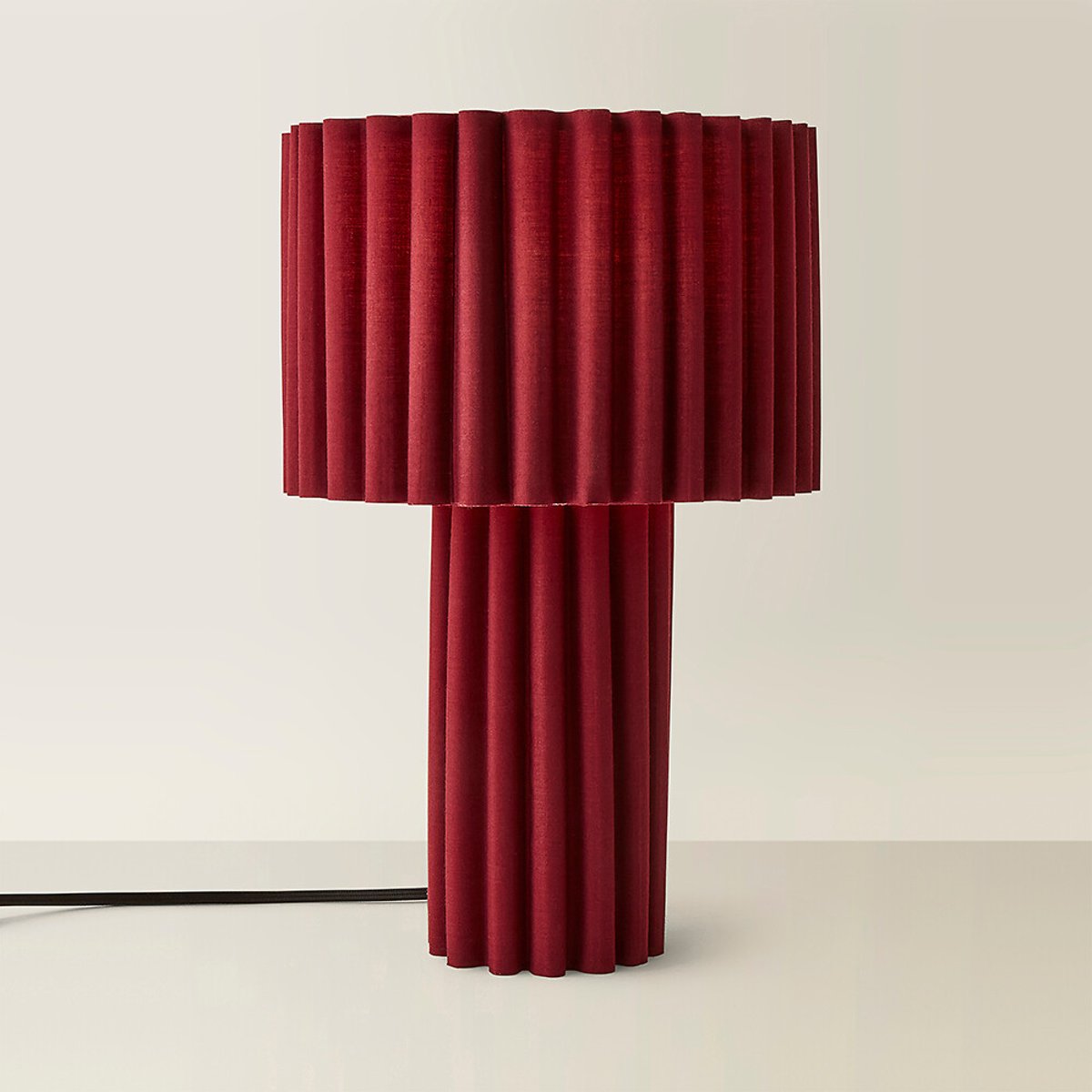 Lucinda Colour Drench Ribbed Full Fabric Table Lamp red, SO'HOME