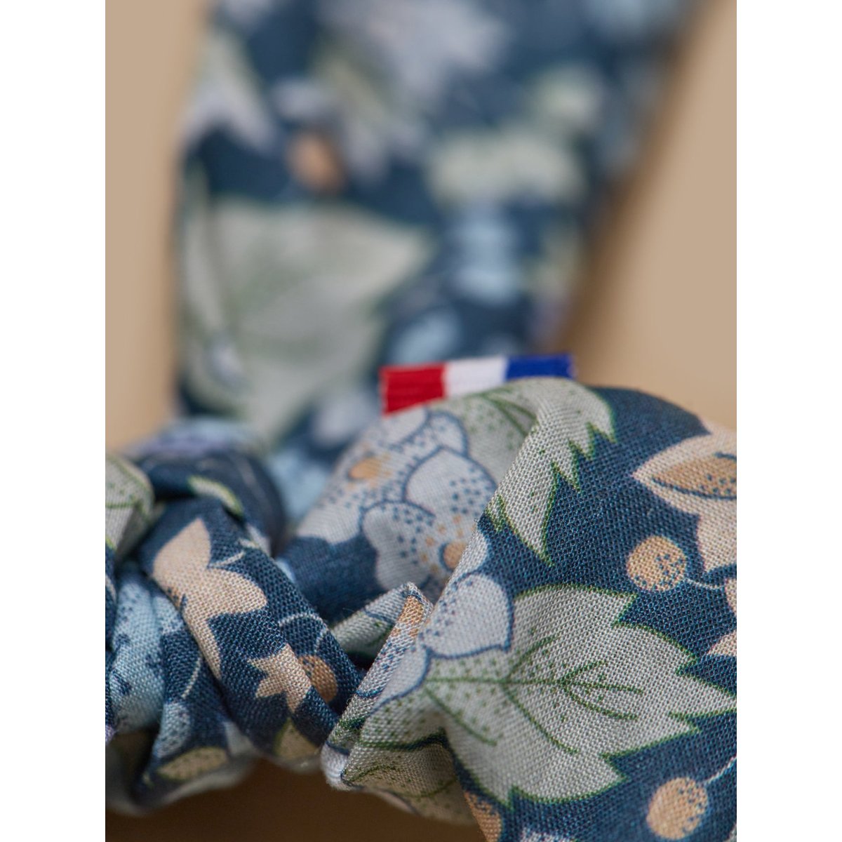 Chouchou en tissu Liberty par lot de 2 liberty annie and may rouge, CYRILLUS