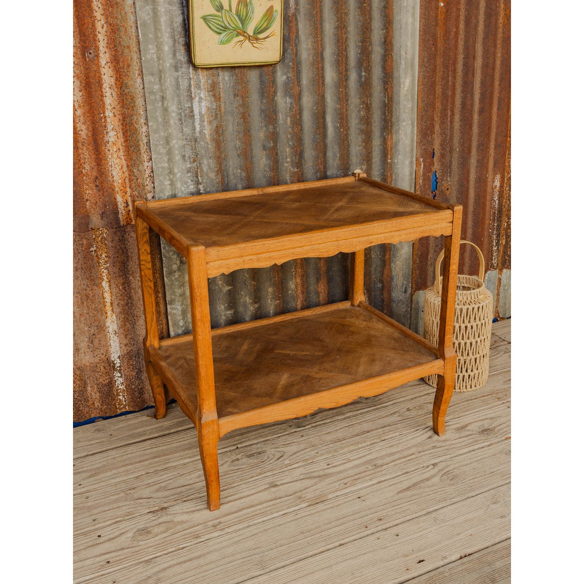 Table d'appoint en bois Francine N°1681 - Bon état bois foncé, DEBONGOUT