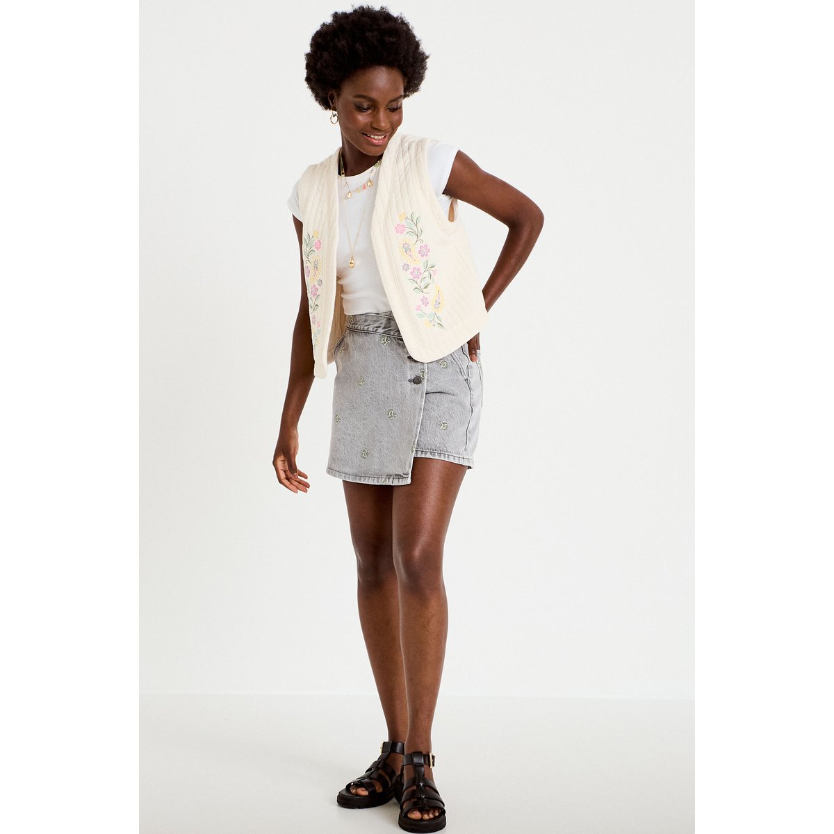 Gilet droit sans manches col rond ecru, CACHE CACHE
