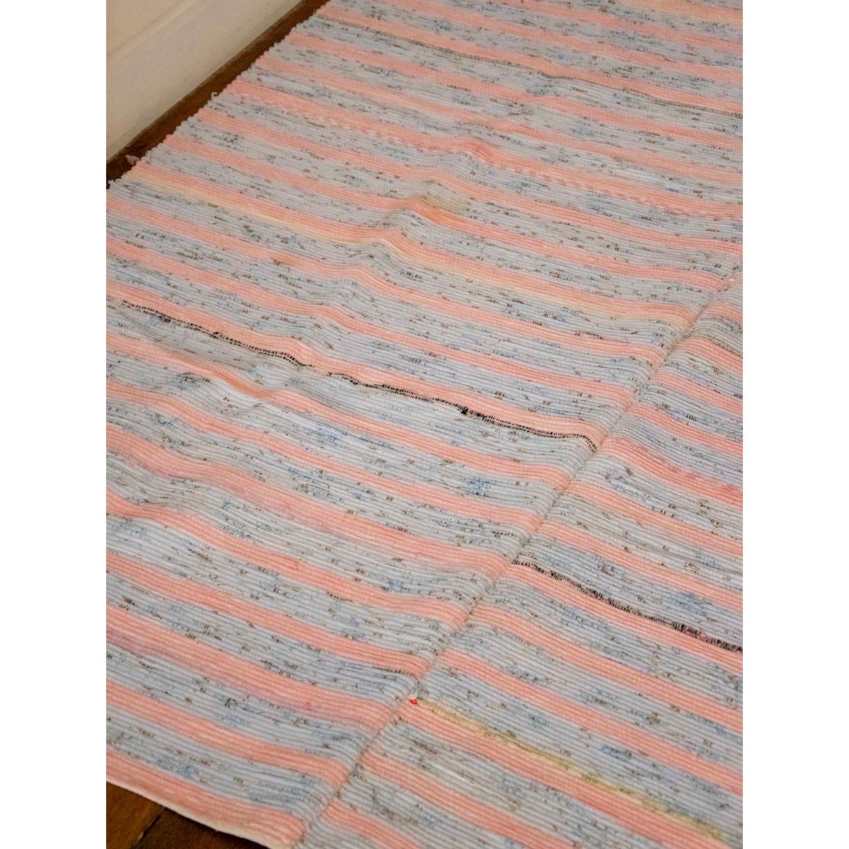 Tapis rose et bleu ciel Olivier N°113 - Bon état rose, DEBONGOUT