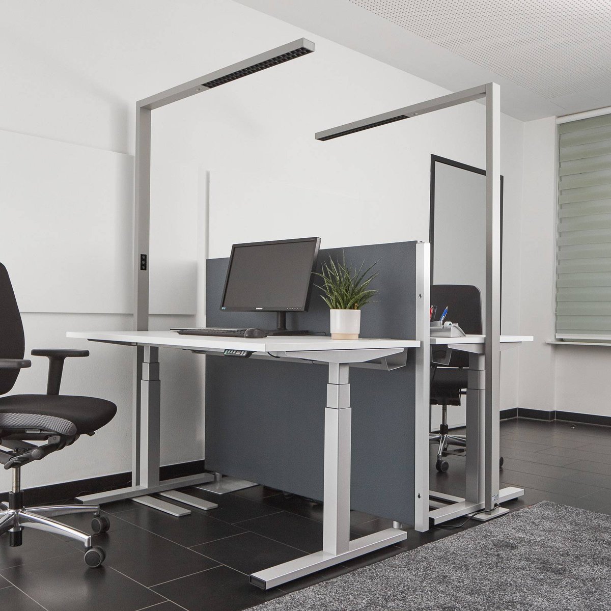Lampadaires de bureau en aluminium moderneLED argent (ral 9006), ARCCHIO