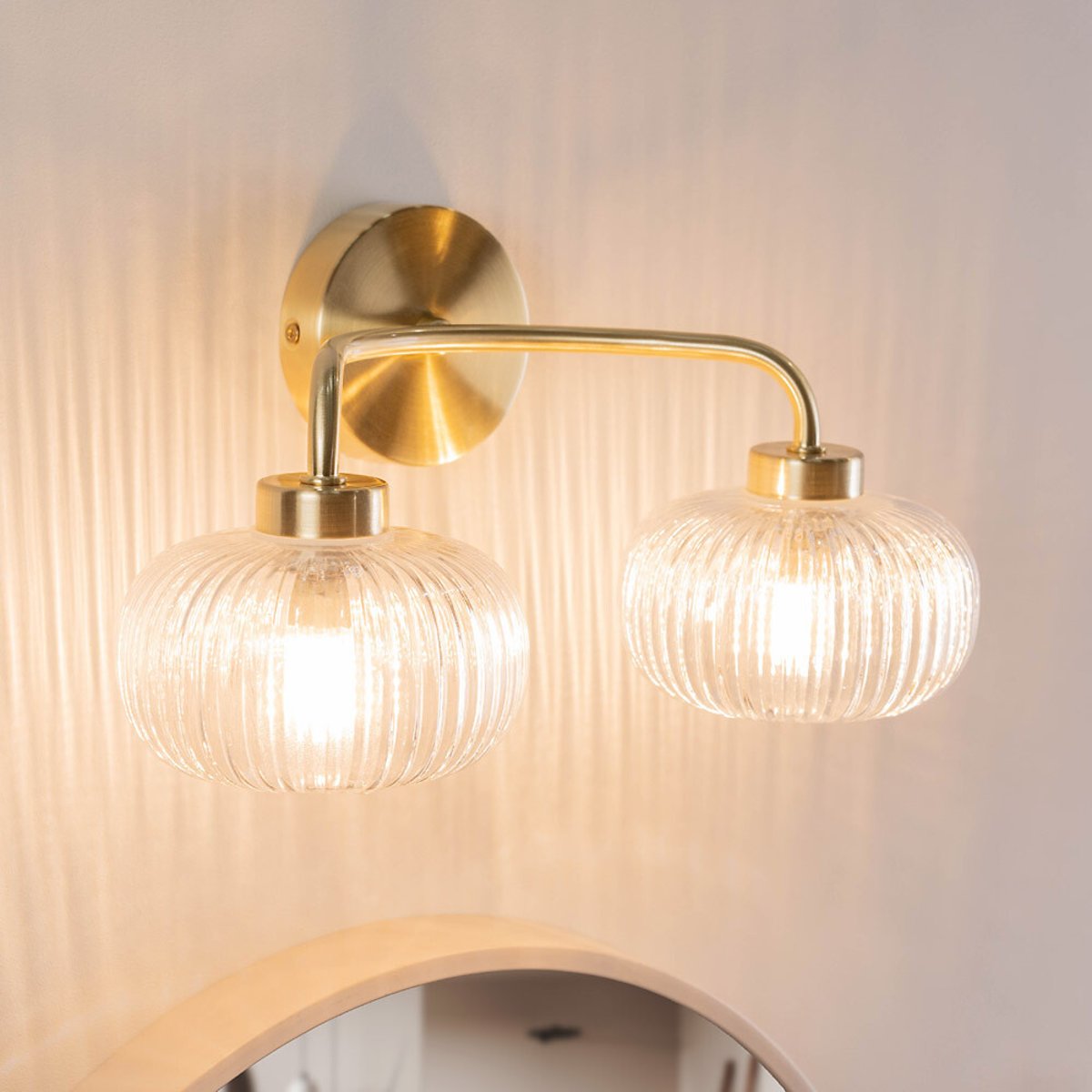 Arran 2-Light Bathroom Wall Light in Brass gold-coloured, SO'HOME