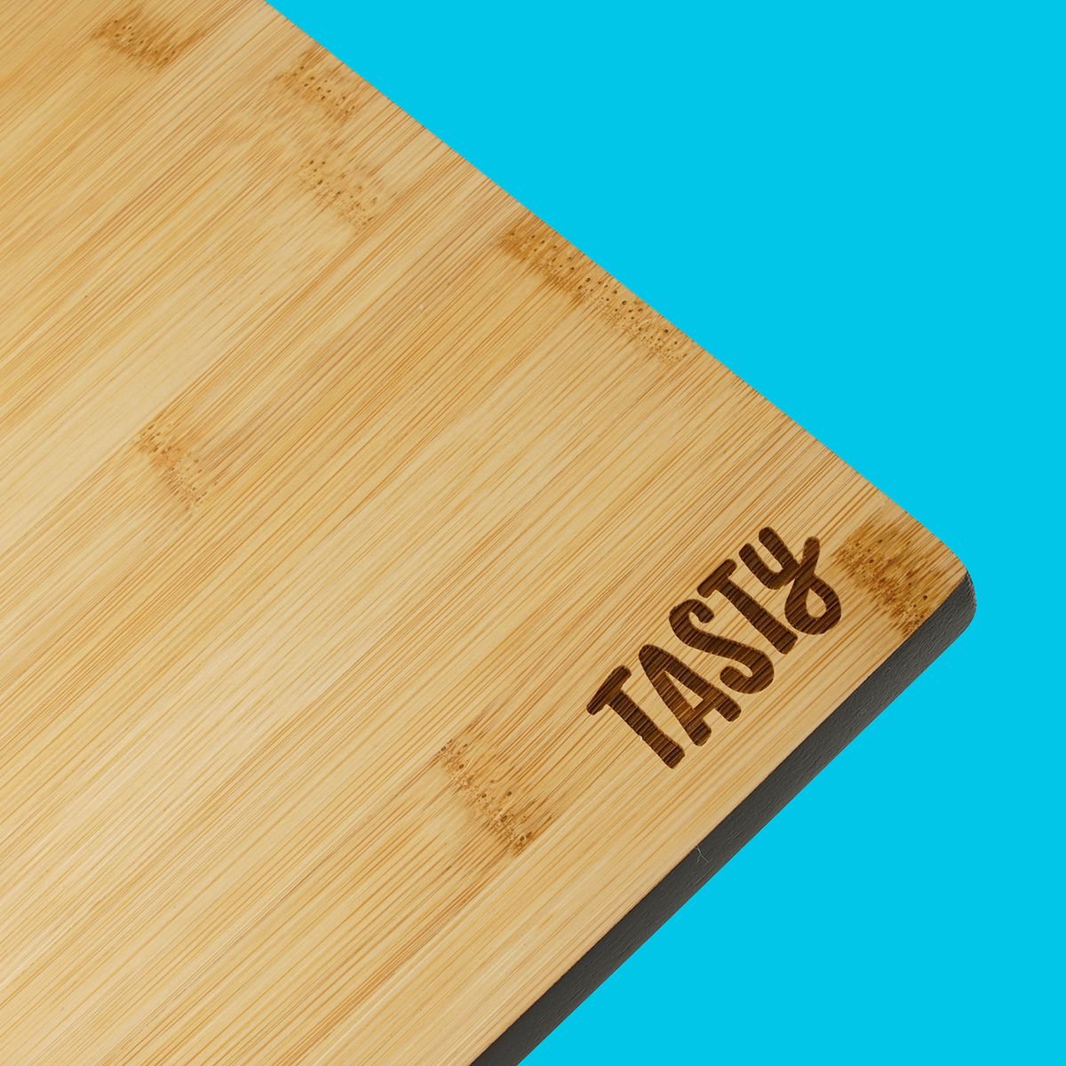 Grande planche à découper CORE bois brun, TASTY