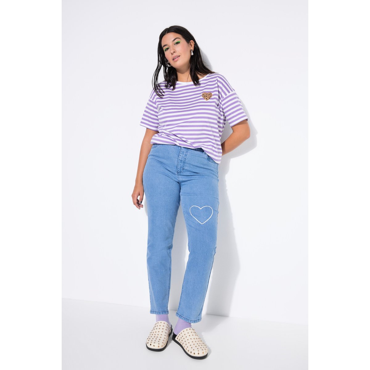 Jean Mom 5 poches, cœur brodé bleu jean, STUDIO UNTOLD