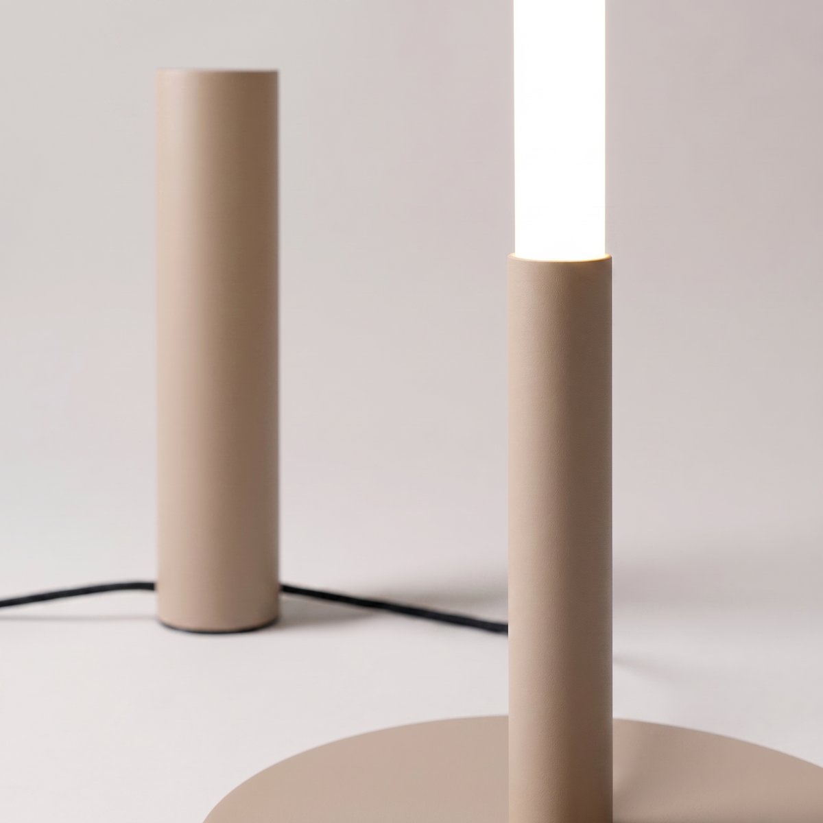Lampadaire Taupe LED 1 Trang taupe, EDEN
