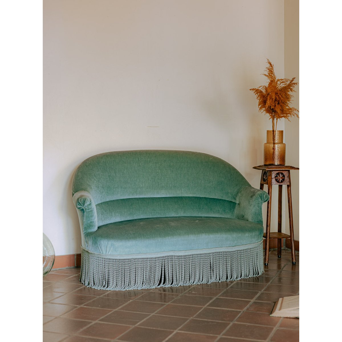 Banquette crapaud en velours turquoise céladon Martine N°60 - Bon état bleu, DEBONGOUT