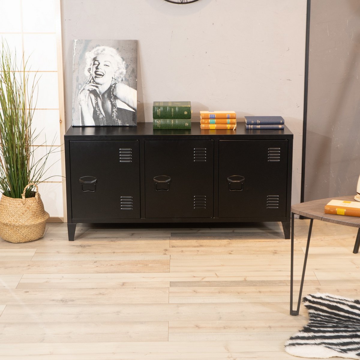Armoire de rangement bas h58cm 3 portes 2 étagères en métal style industriel, MATAPOURI noir, MEUBLES COSY